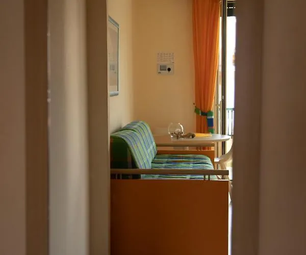 Nettuno Aparthotel Giardini-Naxos