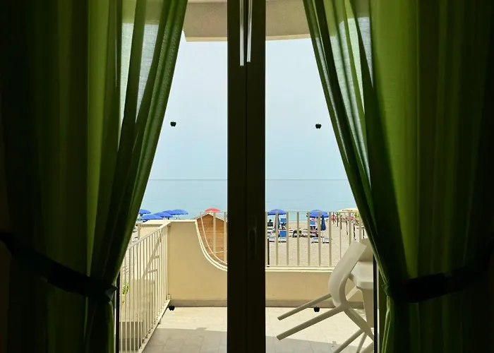 Nettuno Aparthotel 4*