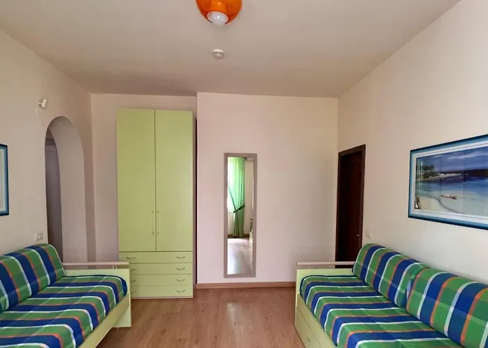 Aparthotel Nettuno Giardini-Naxos