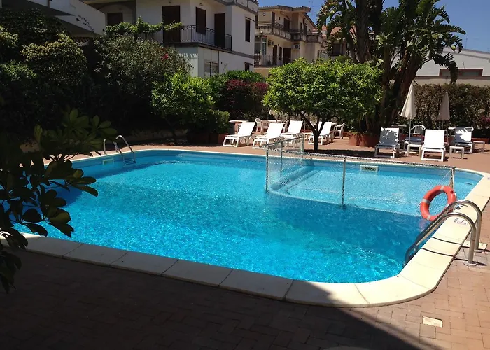 Nettuno Aparthotel 4*