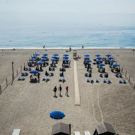 Nettuno 4*