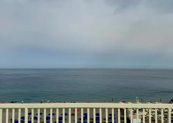 Nettuno شقة فندقية