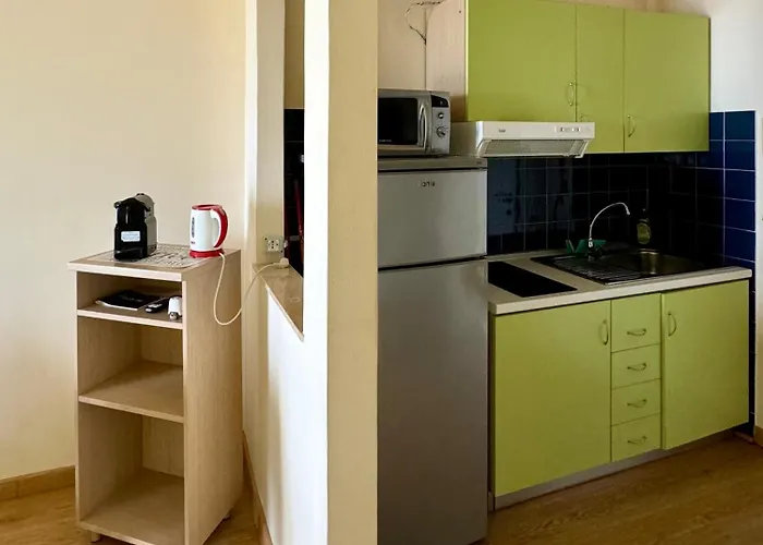 Nettuno جيارديني ناكسوس