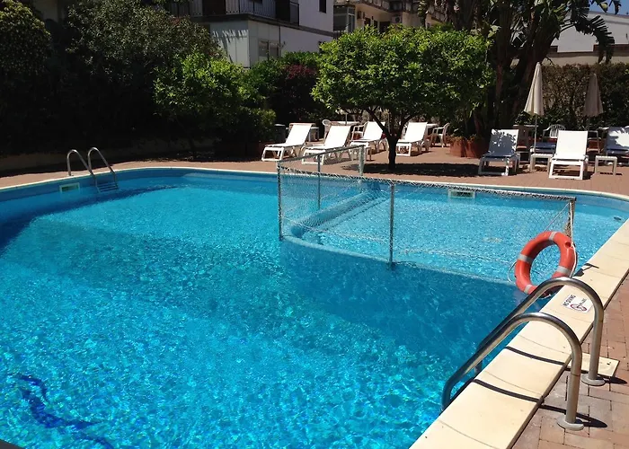 شقة فندقية Nettuno