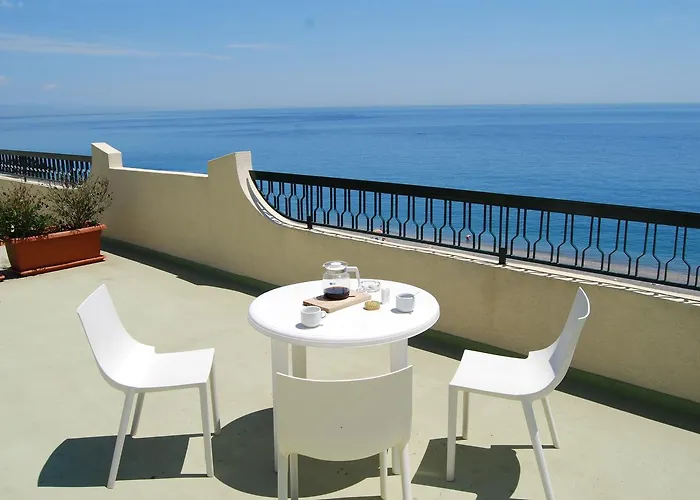 Nettuno شقة فندقية جيارديني ناكسوس