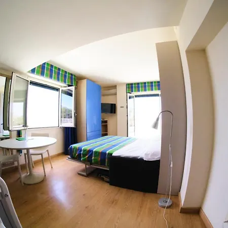 Apart Otel Nettuno 4*